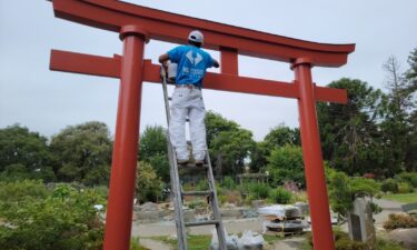  Painting the Torii Gate in Celebration of Oakland’s Sister City Relationship with Fukuoka, Japan