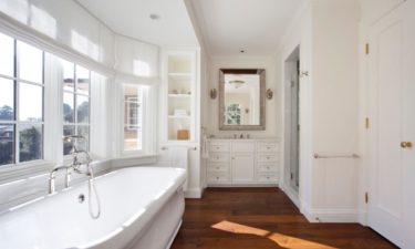 bathroom painting tips and color selection What Should You Keep in Mind When Choosing Your Next Bathroom Paint Color?