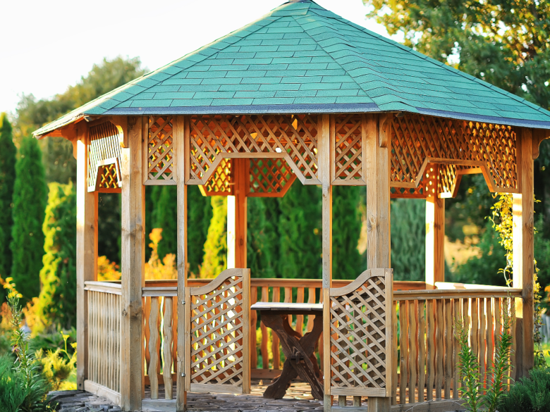 Painting Pergolas and Gazebos: How NOT to Botch It!
