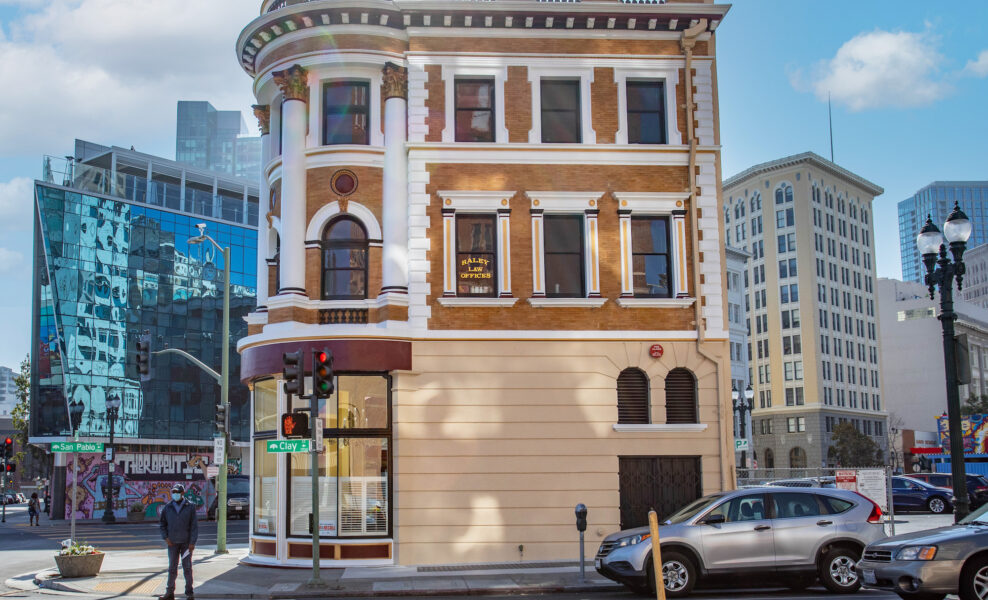  Commercial Painting in Downtown Oakland: Preserving a Local Landmark