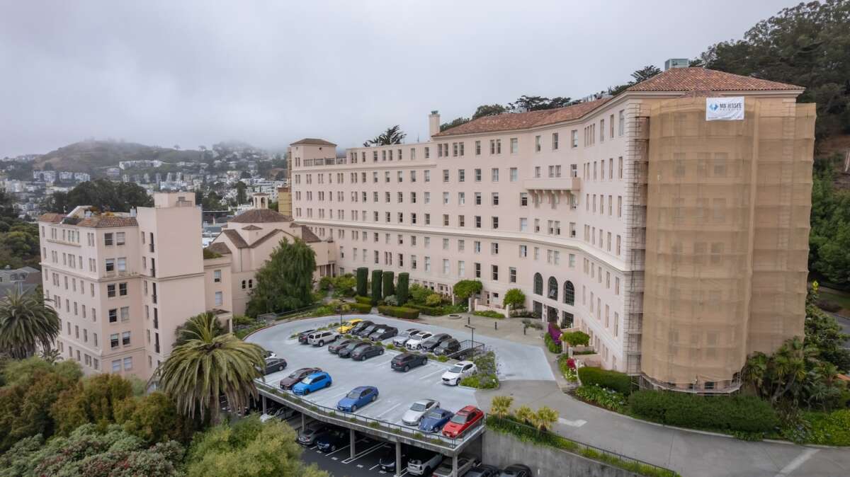 HOA painting for Park Hill condos (Part 1) HOA Painting Spotlight: Restoring San Francisco’s Historic Park Hill Condominiums