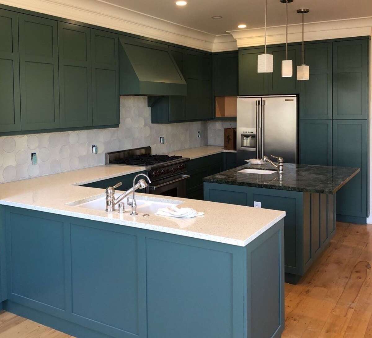 The Complete Guide to Cabinet Painters in Oakland & the Bay Area
